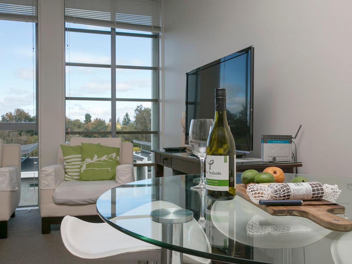 Marinaside Villa - Taupo Holiday Apartment Extérieur photo