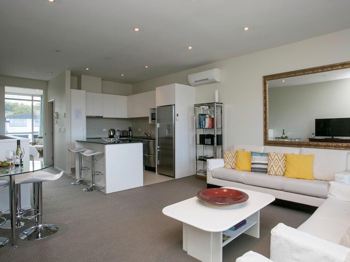 Marinaside Villa - Taupo Holiday Apartment Extérieur photo