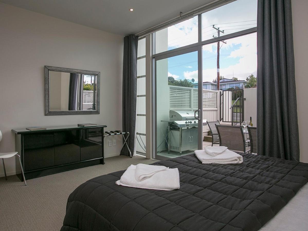 Marinaside Villa - Taupo Holiday Apartment Extérieur photo